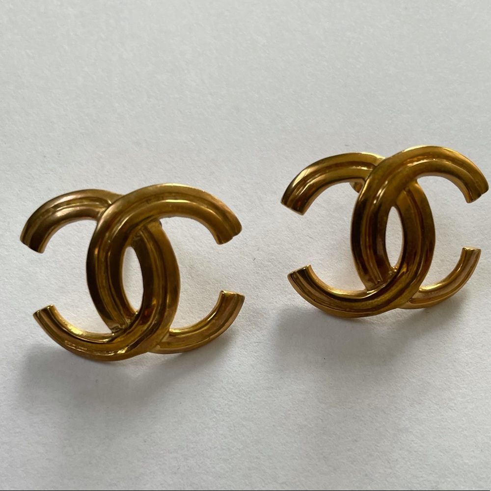 Chanel CC earrings Brass